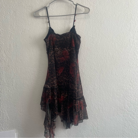 Urban Outfitters Kimchi Blue Rosebud Asymmetrical Mini Dress Size L NEW - Picture 10 of 10